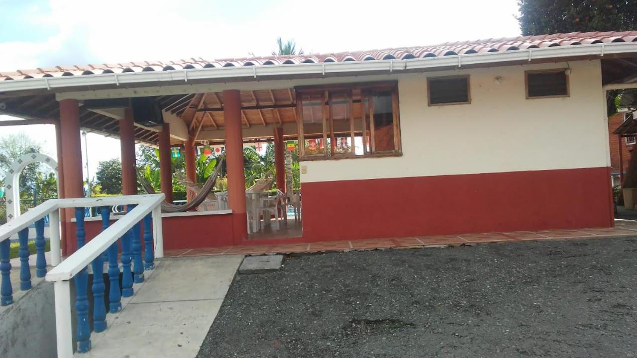 Cabana Alojamiento Campestre Eje Cafetero Calarca Quindio Hotel Exterior photo